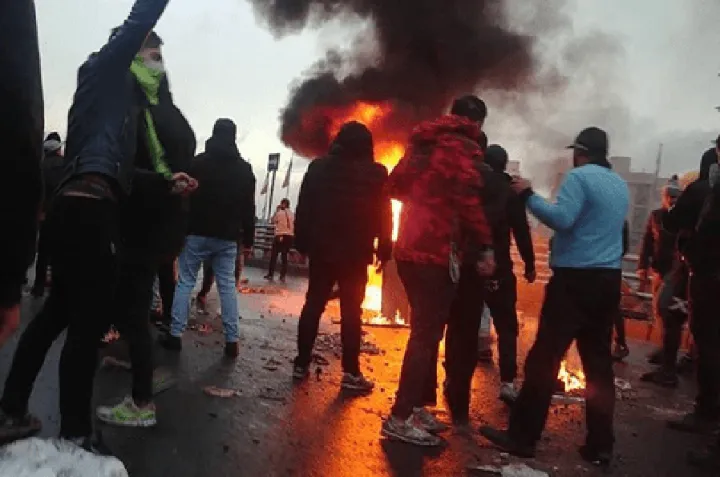 انقلاب دوباره و نابسامانی آن