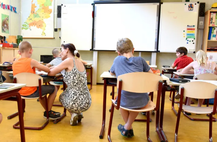 موافقت حداکثری کارکنان آموزشی مدارس انتاریو برای اعتصاب در سوم نوامبر