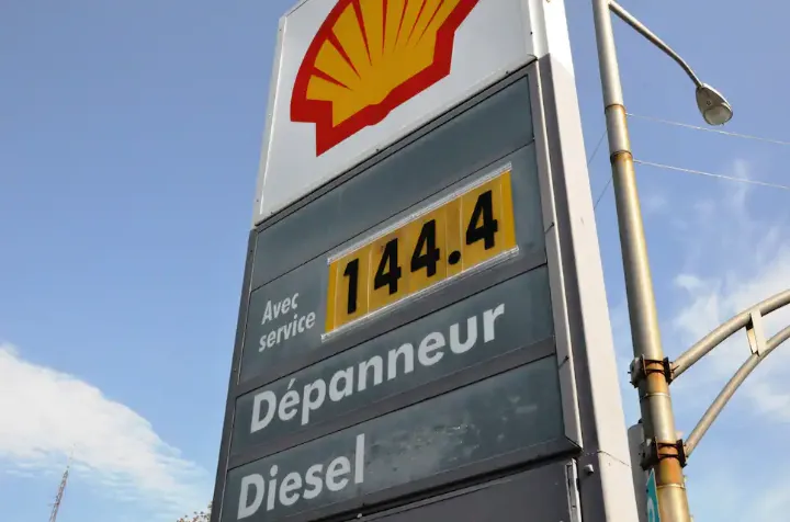 انتقاد از سوداندوزی بالای پمپ بنزین‌ها در کبک؛ اختلاف قیمت‌ها از کجا آب می‌خورد؟