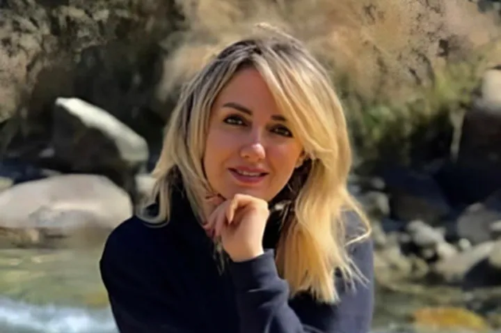 سناتور مستقل کبکی، کفالت سیاسی مونا افسامی را بر عهده گرفت