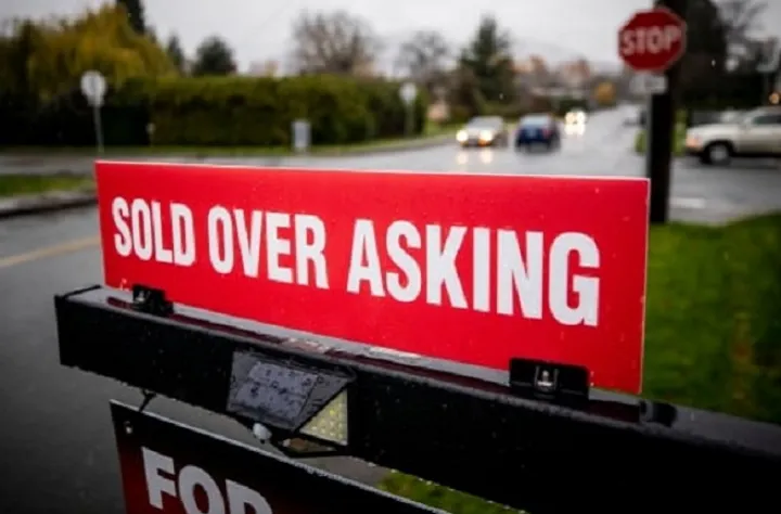 این که خارجی‌ها از خرید خانه در کانادا منع شده‌اند مسکن را ارزان‌تر می‌کند؟