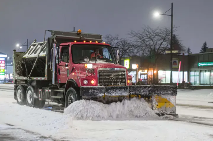 هشدار برف، تگرگ و باران یخی برای جنوب کبک، هشدار لغزندگی مسیرها در مونترال