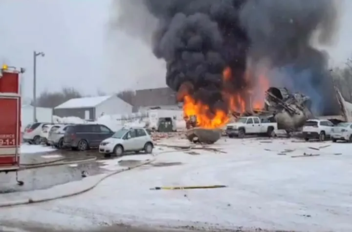 انفجار در سن-روک-لاشیگان و لحظات سخت انتظار برای خانواده ناپدیدشدگان