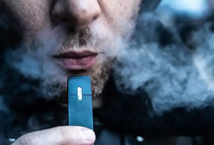 با منع فروش طعم‌دهنده سیگارهای الکترونیکی در کبک، ده‌ها فروشگاه تعطیل خواهد شد؛ کارشناسان و مصرف‌کنندگان اما راضی هستند
