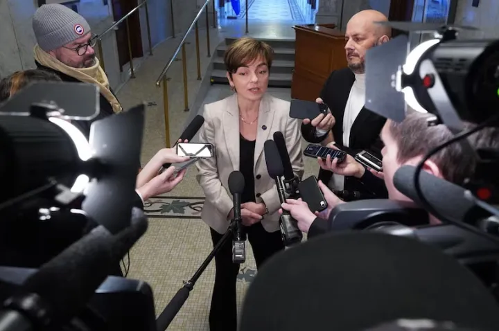 کبک برای نگه داشتن مهاجران فرانسوی‌زبان برنامه مهاجرتی خود را بازبینی می‌کند