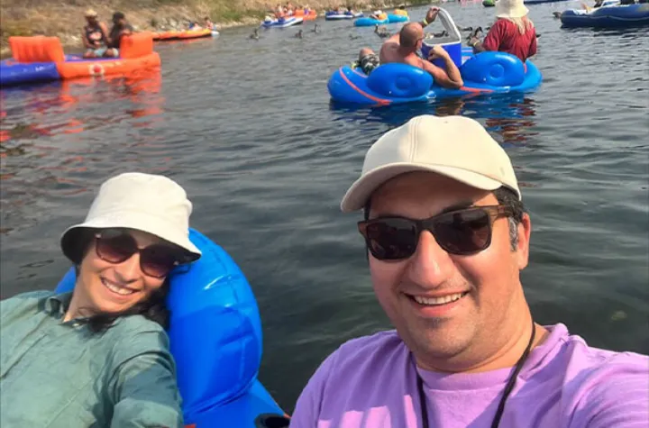 بازگشت قهرمانانه گوشی آیفون زوج ایرانی که در رود پنتیکتون غرق شده بود!
