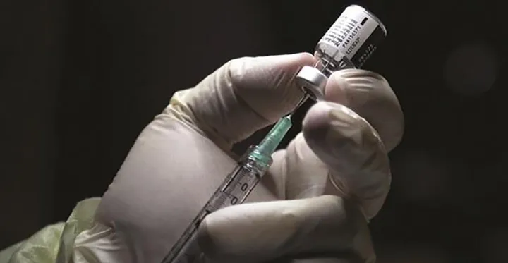 ترس کادر درمانی و مردم از واکسن کووید۱۹