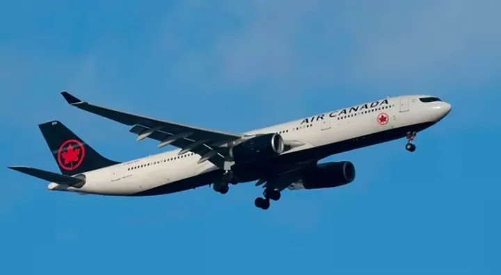 تلاش ایرکانادا برای رسیدگی به شکایات معوقه یا سوء‌استفاده از موقعیت پیش آمده؟!