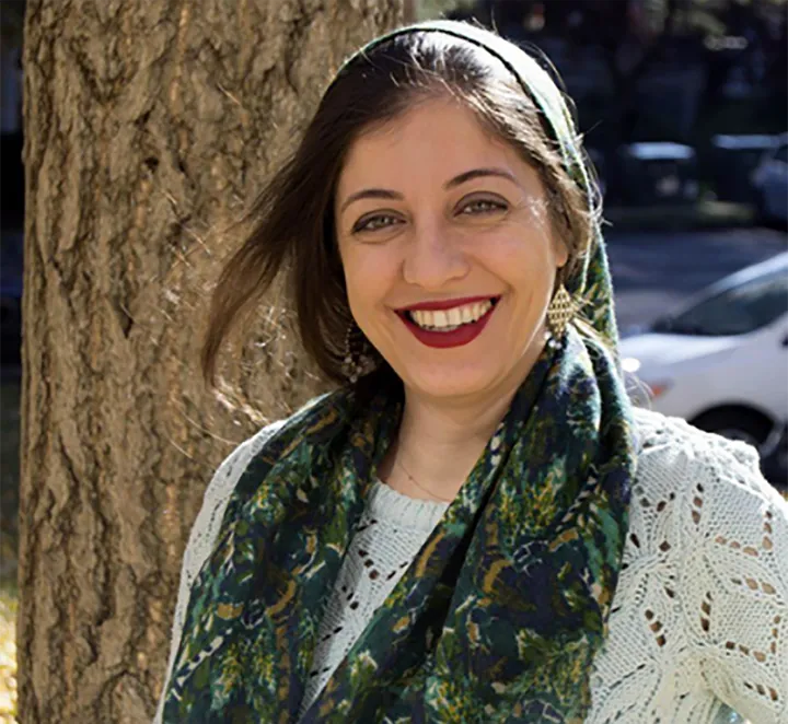 در صحبت سایه؛ هم‌سخن با «سایه اقتصادی‌نیا» در باب زندگی فرهنگی-‌ادبی او