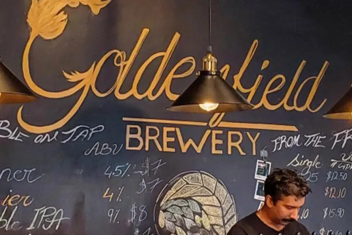 افتتاحیه آبجوسازی «گلدن فیلد» در تورنتو