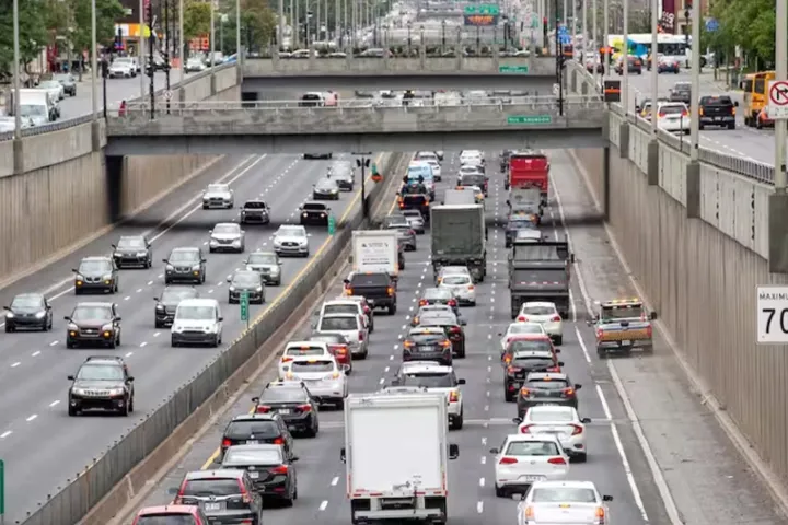 چند ساعت از عمر رانندگان مونترالی و تورنتویی در ترافیک هدر می‌رود؟