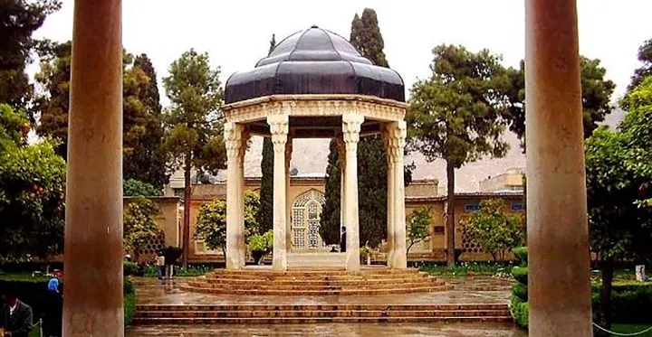 «ذهن درستکار» حافظ