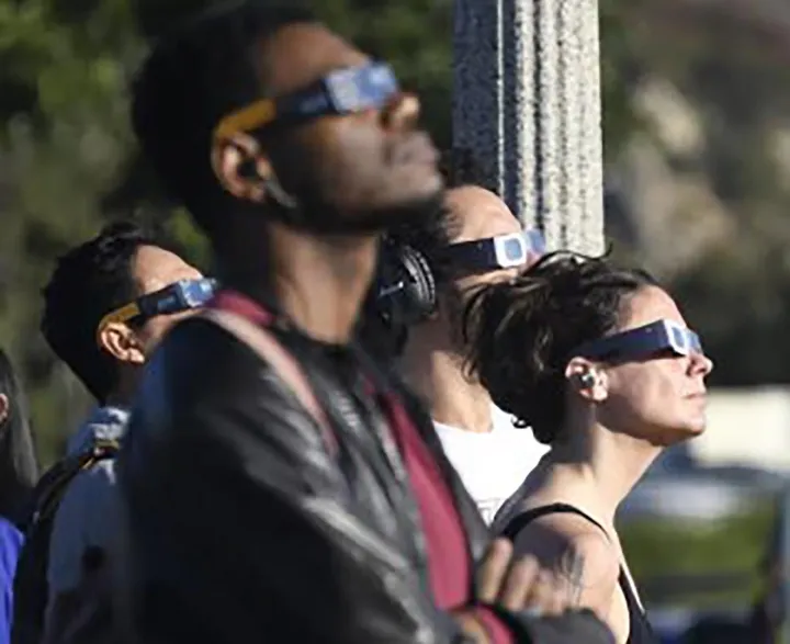 هشتم آوریل خورشیدگرفتگی کامل را در پارک ژان-دراپو تماشا کنید