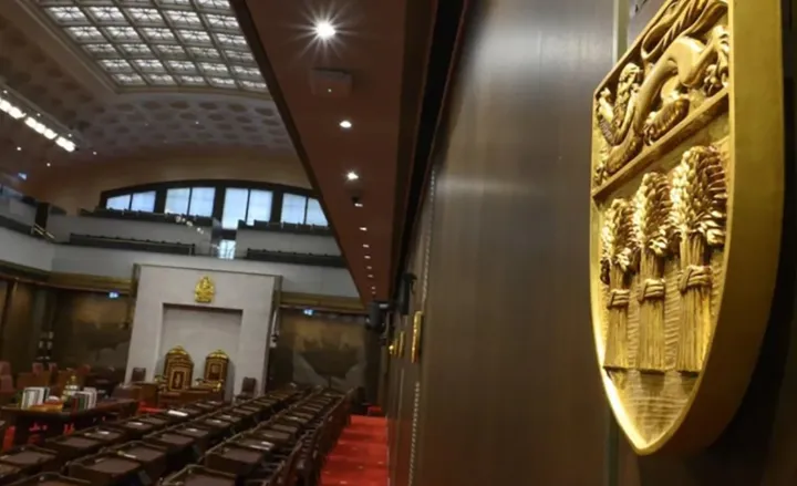 سناتورهای کانادایی به دکمه‌های هشدار مجهز شدند