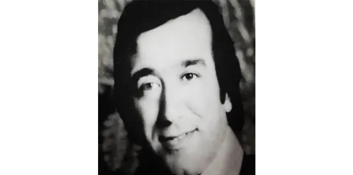 سَمندر از آتشِ این جهانِ بیمار رَست