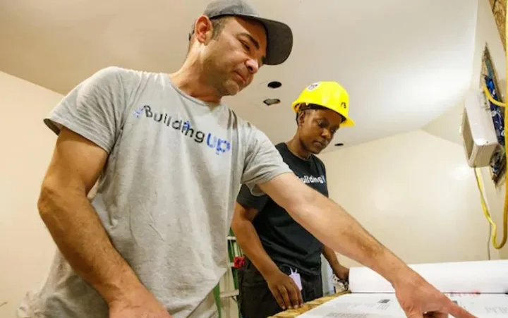 طرح دولت برای خانه‌سازی با استفاده از ساختمان‌های بخش عمومی