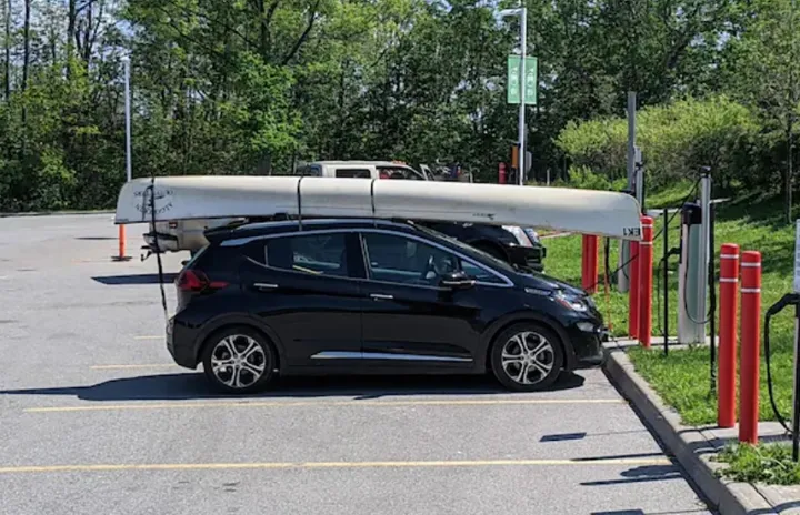 سفر رفتن با خودرو برقی در کبک آسان‌تر از انتاریو است