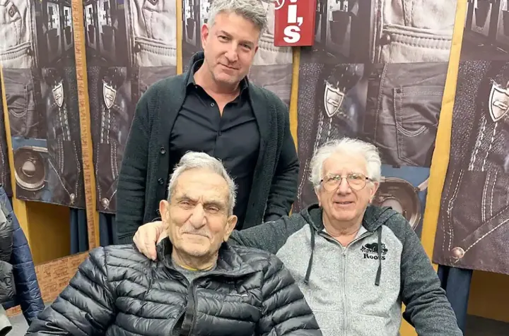 رمز موفقیت این بوتیک لباس جین در مونترال با یک قرن سابقه چیست؟