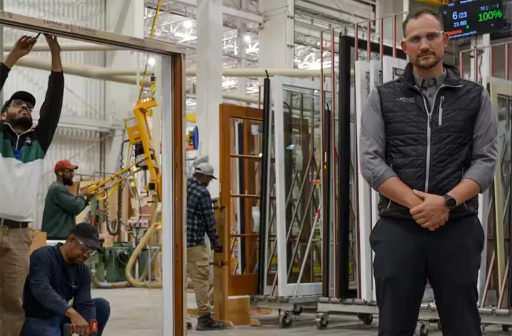 لطمه شدید شرکت‌های کبکی از مقررات جدید فدرال درباره کارگران خارجی