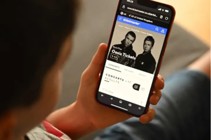 غول موسیقی پاپ بریتانیا اوت سال آینده به تورنتو می‌آید