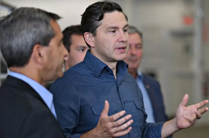 پیشتازی پوآلیور در انتخابات فدرال طبق یک نظرسنجی جدید