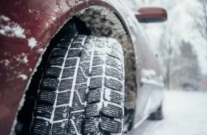 از چه تاریخی استفاده از لاستیک‌های زمستانی اجباری می‌شود؟