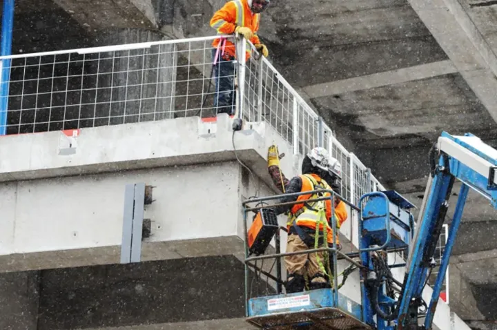 کارآموزانی که از طرح آموزش با حقوق کبک، فقط پولش را می‌گیرند