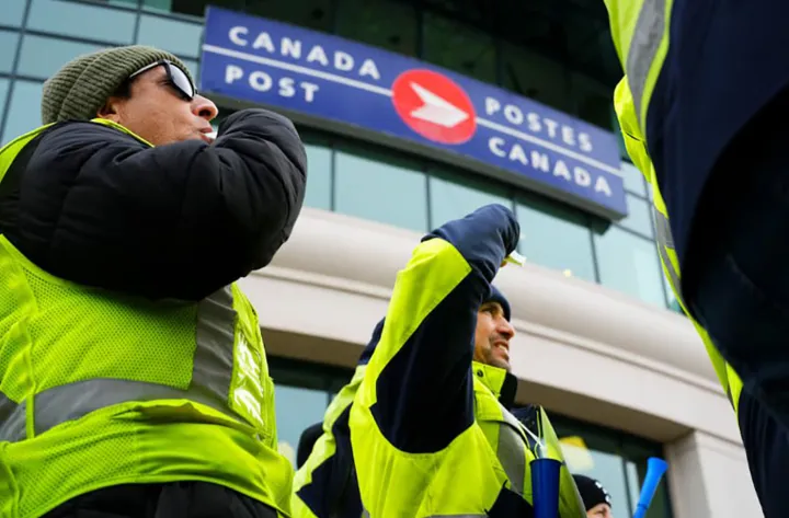 پایان اعتصاب، بازگشت پست کانادا به کار
