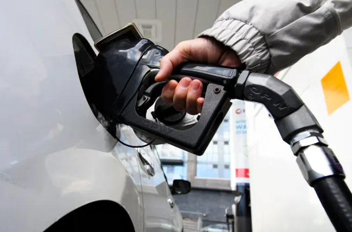 آخرین بازپرداخت‌ مالیات کربن: چه چیزی پشت این تصمیم پنهان است؟