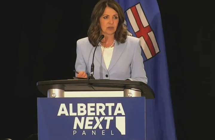 جدایی آلبرتا از کانادا در فاز جدید: موضوع نفت است