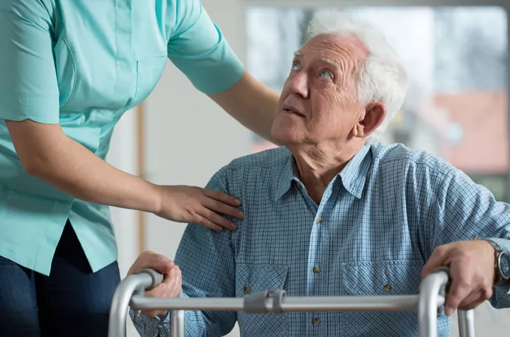 مراقبت از سالمندان در انتاریو: قدم‌های بزرگ به سوی آینده‌ای بهتر!