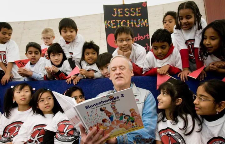 مرگ خودخواسته‌ی رابرت مانش، نویسنده محبوب کتاب‌های کودک کانادا