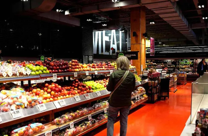 معمای افزایش قیمت خوراکی‌ها در بازارهای کانادا